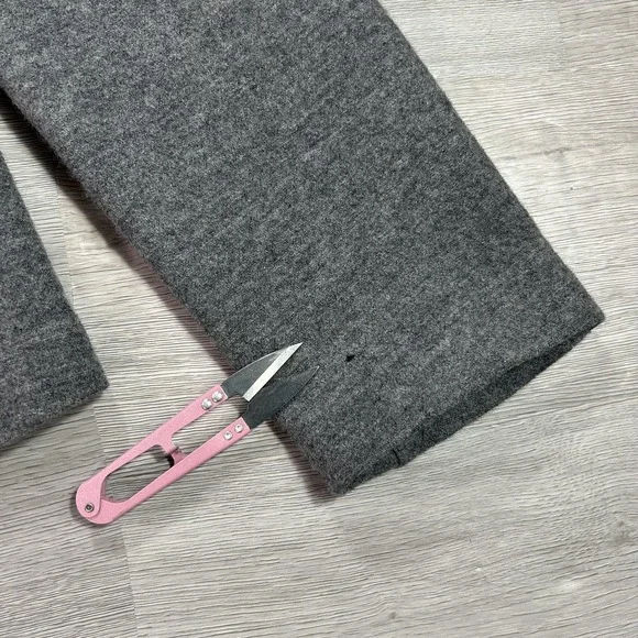 VINTAGE Geiger Skirt Suit Womens 38 Gray Wool Embroidered Floral 2 Piece Austria - Picture 6 of 16